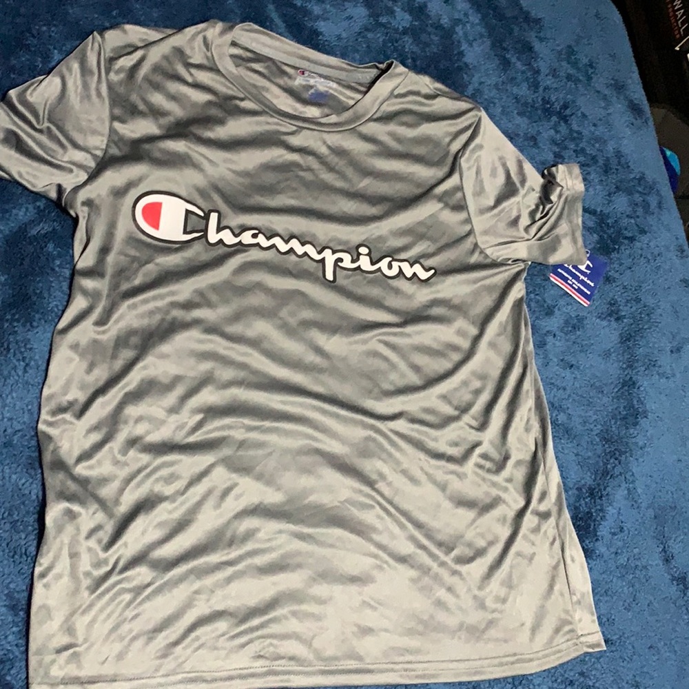 Men’s champion t shirt
